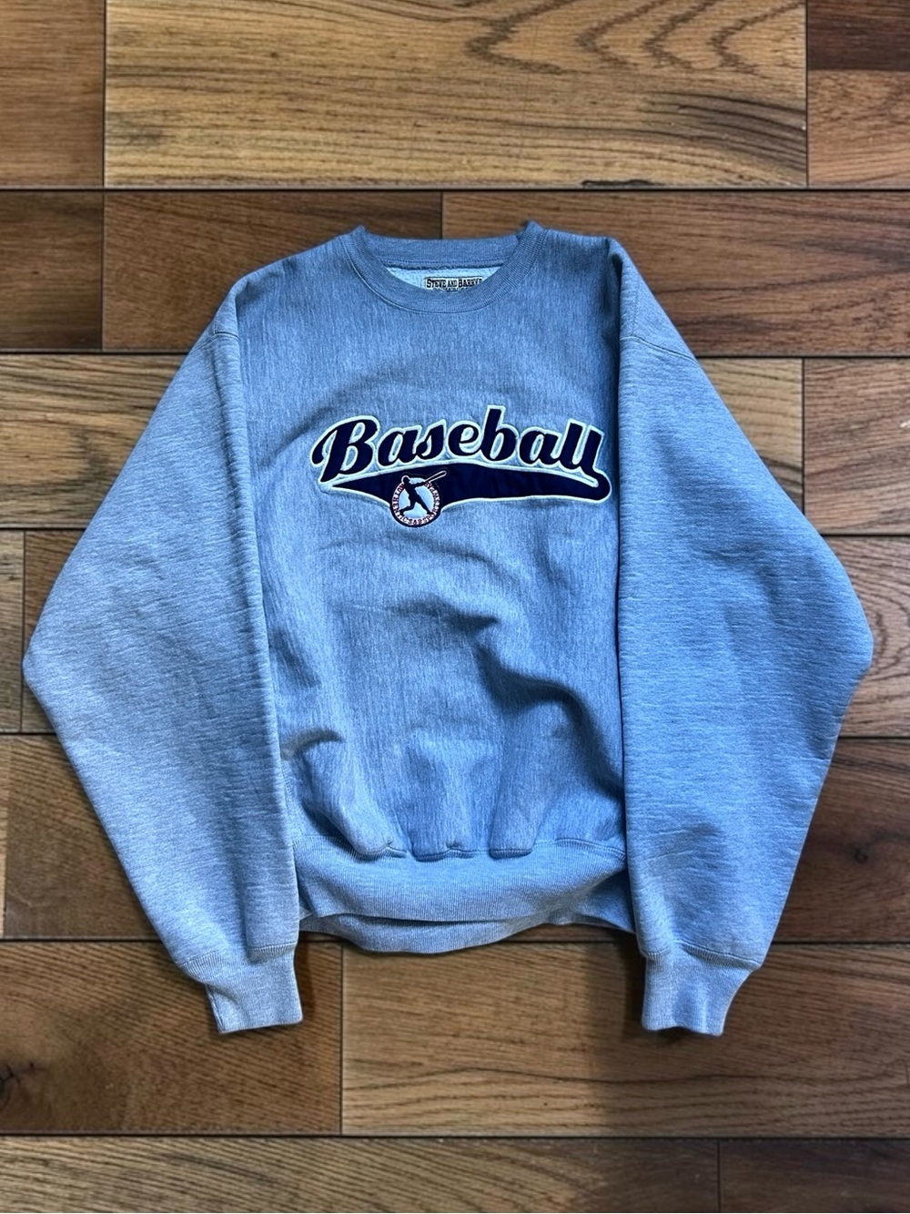 Steve & Barry’s Gray Baseball Embroidered Crewneck Sweatshirt Size L